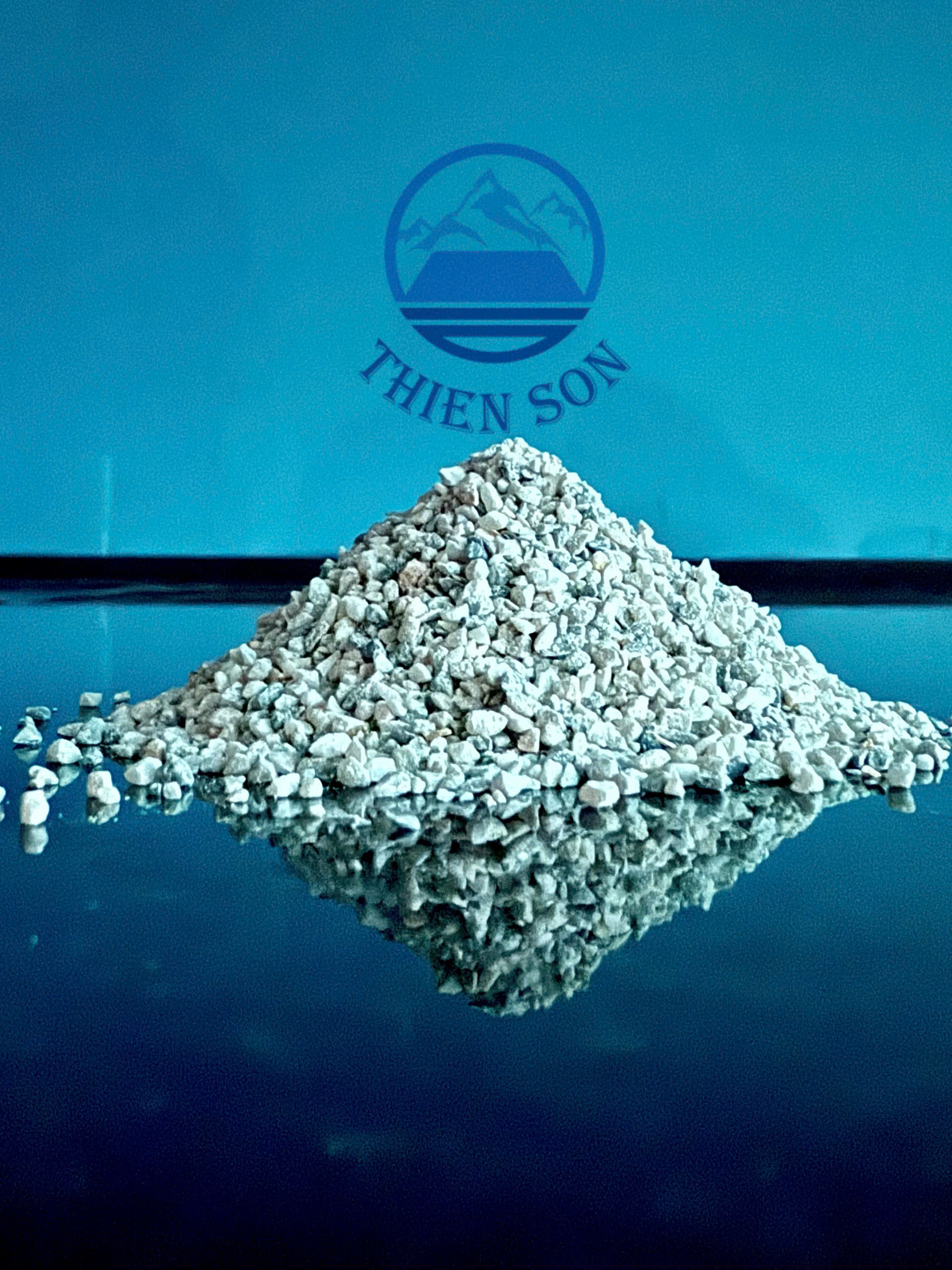 Đá vôi xám - Thiên Sơn 3